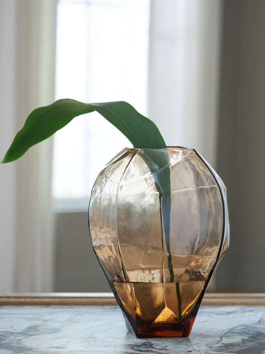 Ocala Furniture Outlet - Ashley Furniture - Ewart Vase - Vase / Light Brown - A2000866