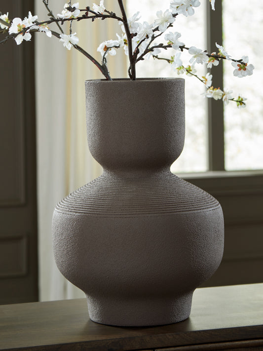 Ocala Furniture Outlet - Ashley Furniture - Dalsen Vase - Vase / Brown - A2000873