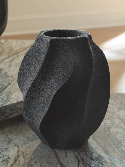 Ocala Furniture Outlet - Ashley Furniture - Judworth Vase - Vase / Black - A2000875