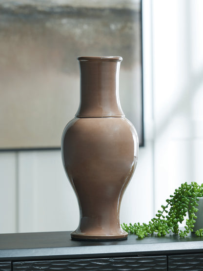 Ocala Furniture Outlet - Ashley Furniture - Tillmer Vase - Vase - A2000908
