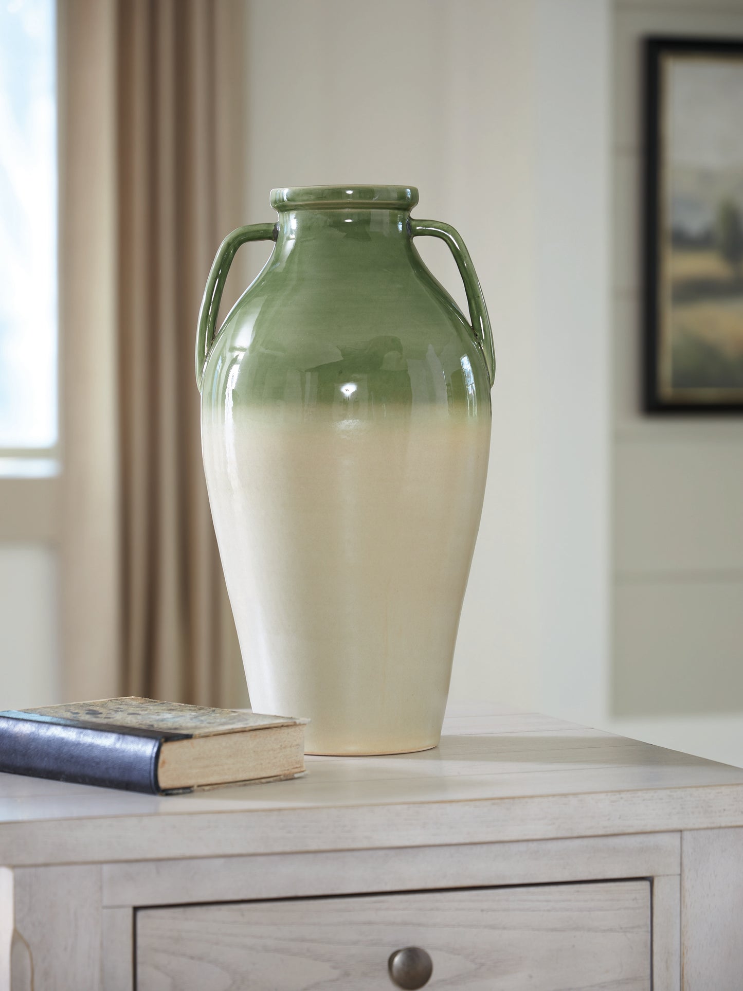 Ocala Furniture Outlet - Ashley Furniture - Andorbury Vase - Vase - A2000914