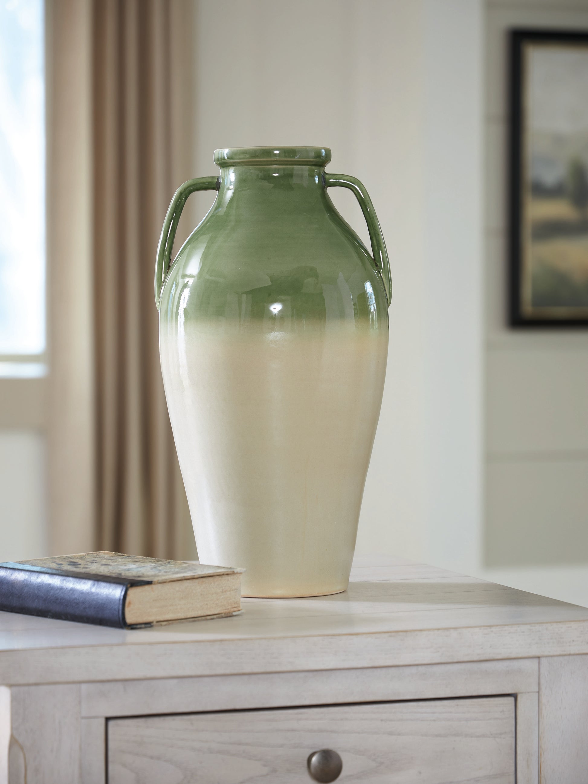 Ocala Furniture Outlet - Ashley Furniture - Andorbury Vase - Vase - A2000914
