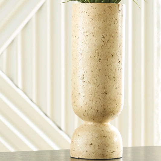 Ocala Furniture Outlet - Ashley Furniture - Bryons Vase - Vase - A2000917