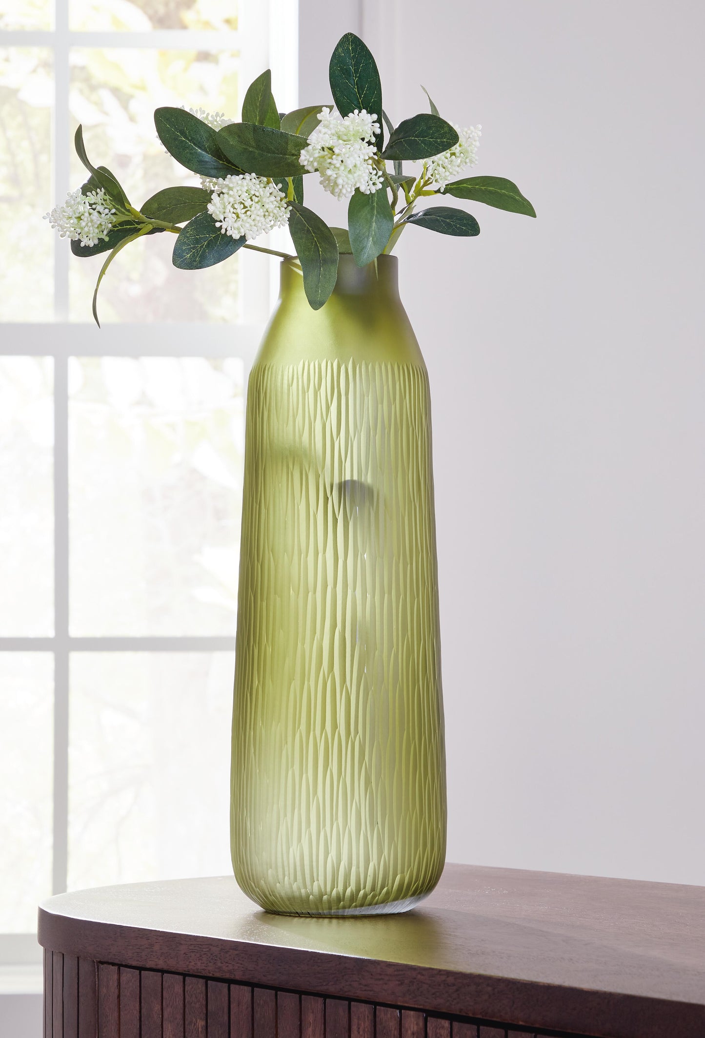 Ocala Furniture Outlet - Ashley Furniture - Scottyard Vase - Vase - A2900009
