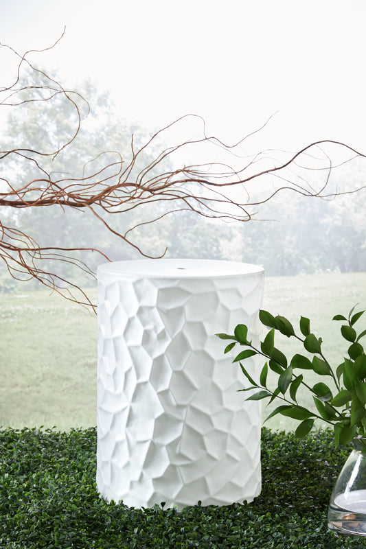 Ocala Furniture Outlet - Ashley Furniture - Jungrove Stool - Stool / White - A3000633