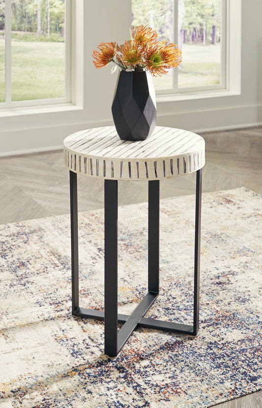 Ocala Furniture Outlet - Ashley Furniture - Crewridge Accent Table - Accent Table / Black/Cream - A4000530