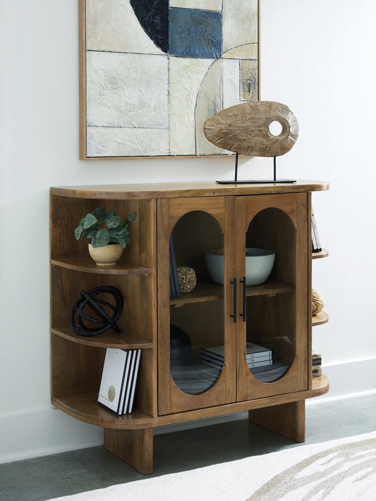 Ocala Furniture Outlet - Ashley Furniture - Niall Accent Cabinet - Accent Cabinet / Light Brown - A4000707