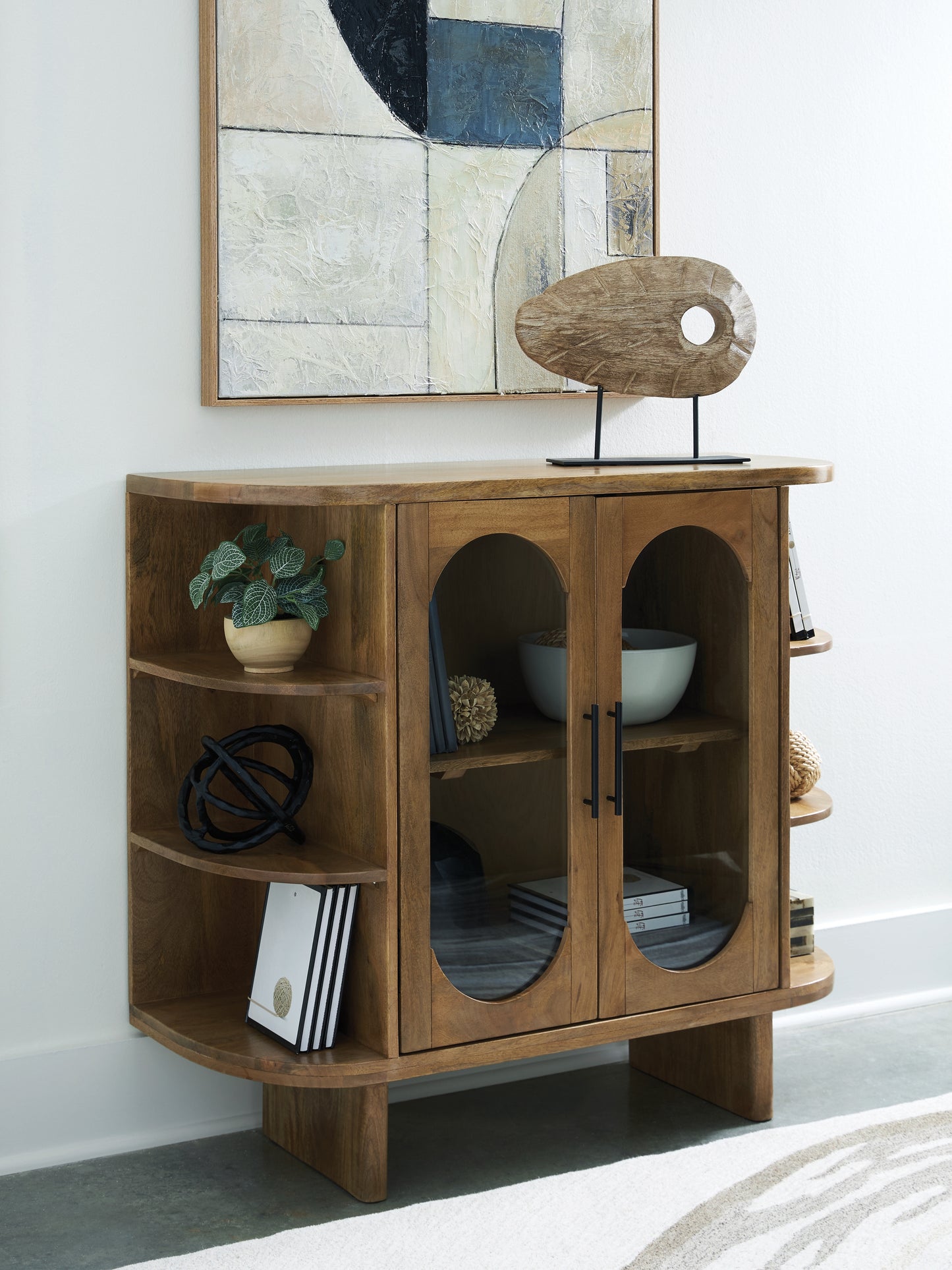 Ocala Furniture Outlet - Ashley Furniture - Niall Accent Cabinet - Accent Cabinet / Light Brown - A4000707