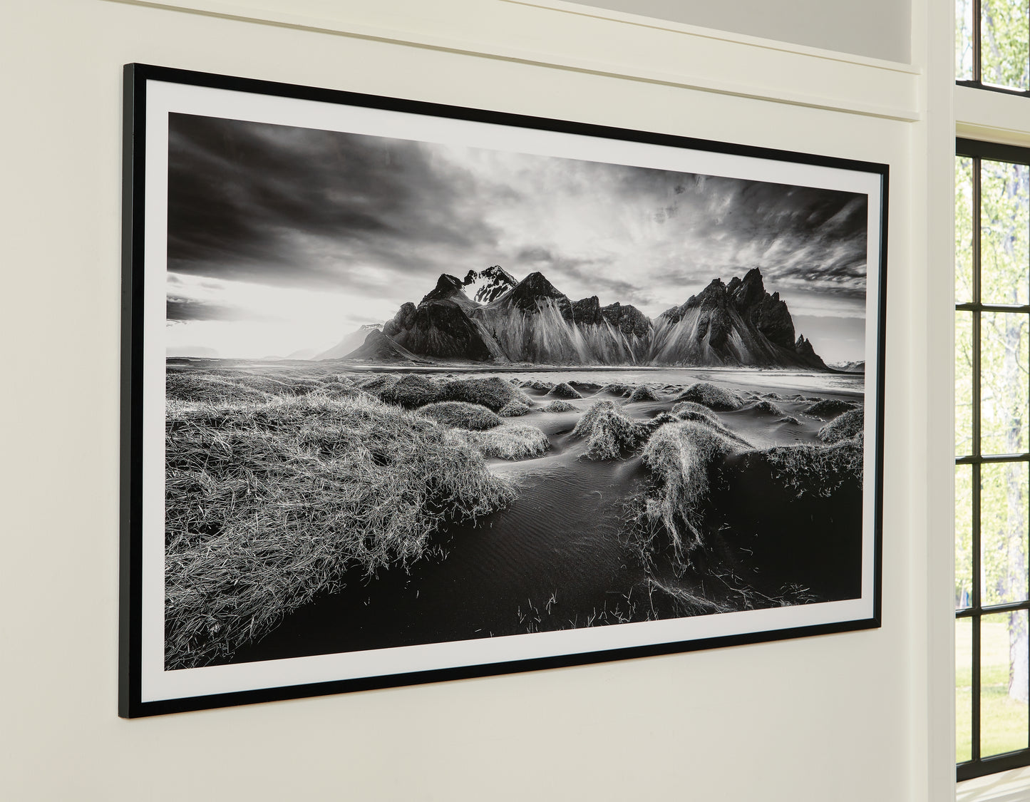 Ocala Furniture Outlet - Ashley Furniture - Delstone Wall Decor - Wall Art / Black/White - A8000424