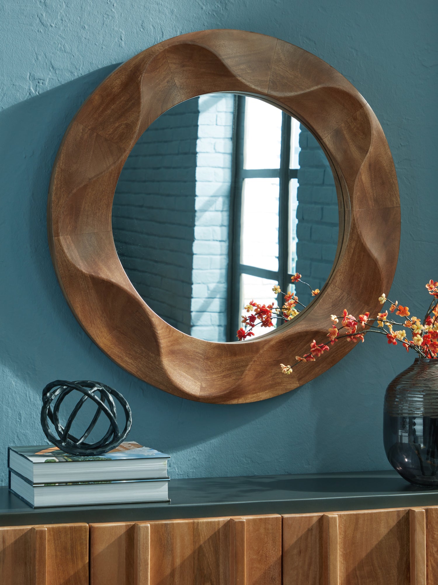 Ocala Furniture Outlet - Ashley Furniture - Aajon Mirror - Accent Mirror / Brown - A8010427