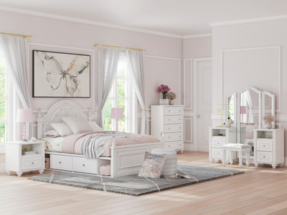 Ocala Furniture Outlet - Ashley Furniture - Kozlani Bedroom - Five Drawer Chest / White - PCB1819-46