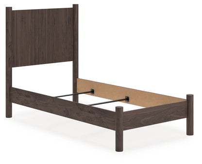 Ocala Furniture Outlet - Ashley Furniture - Pamytta Bedroom - Twin Panel Bed / Brown - PCB2614B14