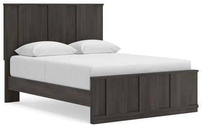 Ocala Furniture Outlet - Ashley Furniture - Shaehartin Bedroom - Queen Panel Platform Bed - PCB3167B4