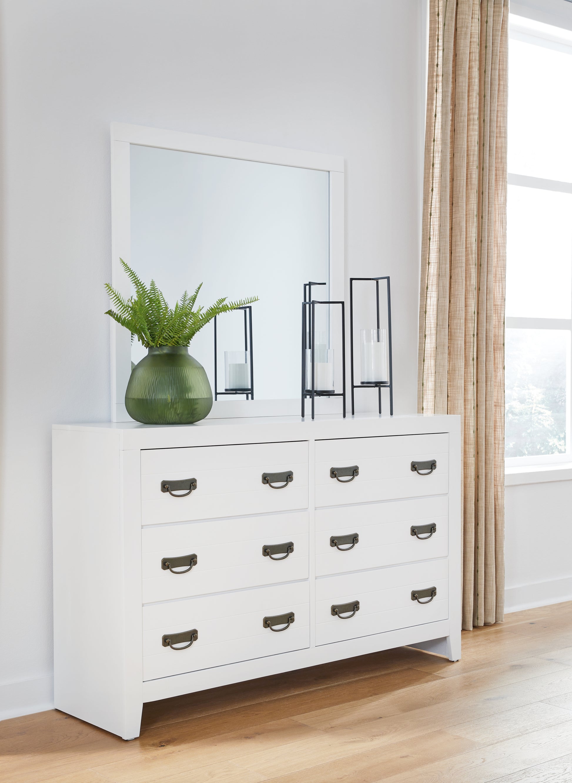 Ocala Furniture Outlet - Ashley Furniture - Binterglen Bedroom - Dresser and Mirror / White - B427B1