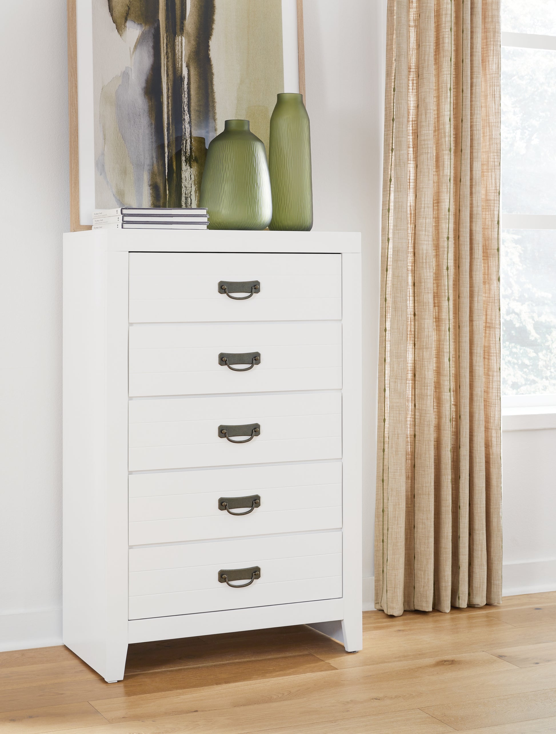 Ocala Furniture Outlet - Ashley Furniture - Binterglen Bedroom - Five Drawer Chest / White - B427-46