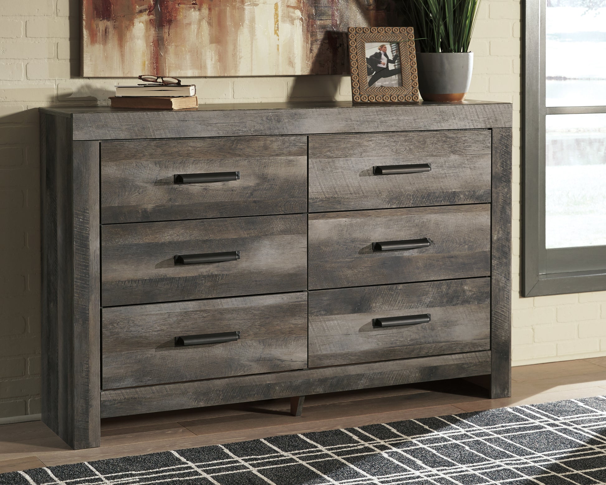 Ocala Furniture Outlet - Ashley Furniture - Wynnlow Bedroom - Queen Upholstered Poster Bed / Gray - B440B7