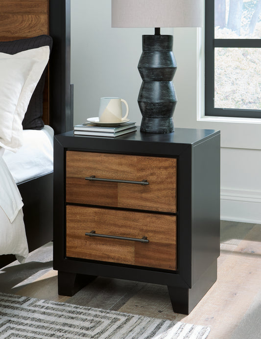 Ocala Furniture Outlet - Ashley Furniture - Kraeburn Bedroom - Dresser / Brown/Black - B496-31
