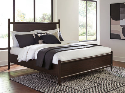 Ocala Furniture Outlet - Ashley Furniture - Dantenton Bedroom - Queen Panel Bed / Merlot - B611B2