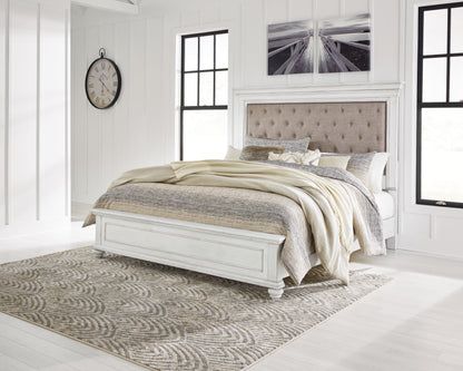 Ocala Furniture Outlet - Ashley Furniture - Kanwyn Bedroom - King Panel Bed / Whitewash - B777B10