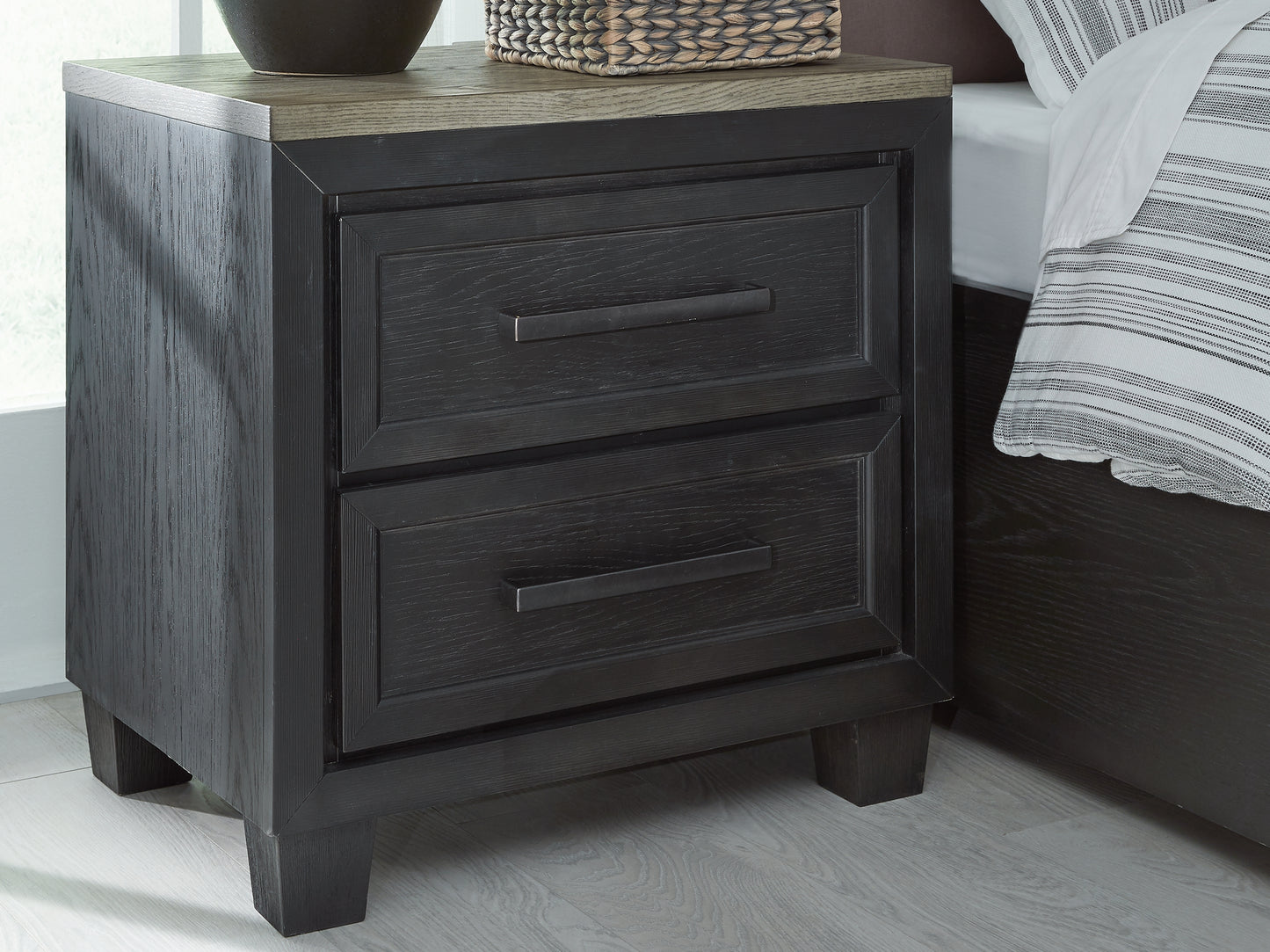 Ocala Furniture Outlet - Ashley Furniture - Foyland Bedroom - Two Drawer Night Stand / Black/Brown - B989-92