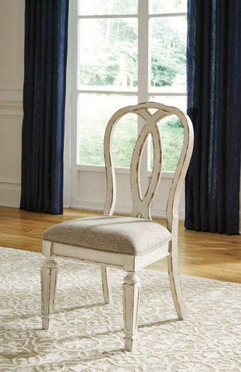 Ocala Furniture Outlet - Ashley Furniture - Realyn Dining Room - Dining Chair (Set of 2) / Chipped White - D743-02X2