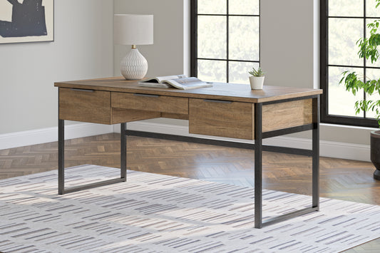 Ocala Furniture Outlet - Ashley Furniture - Montia Office Desk - Home Office Desk / Light Brown - H632-44