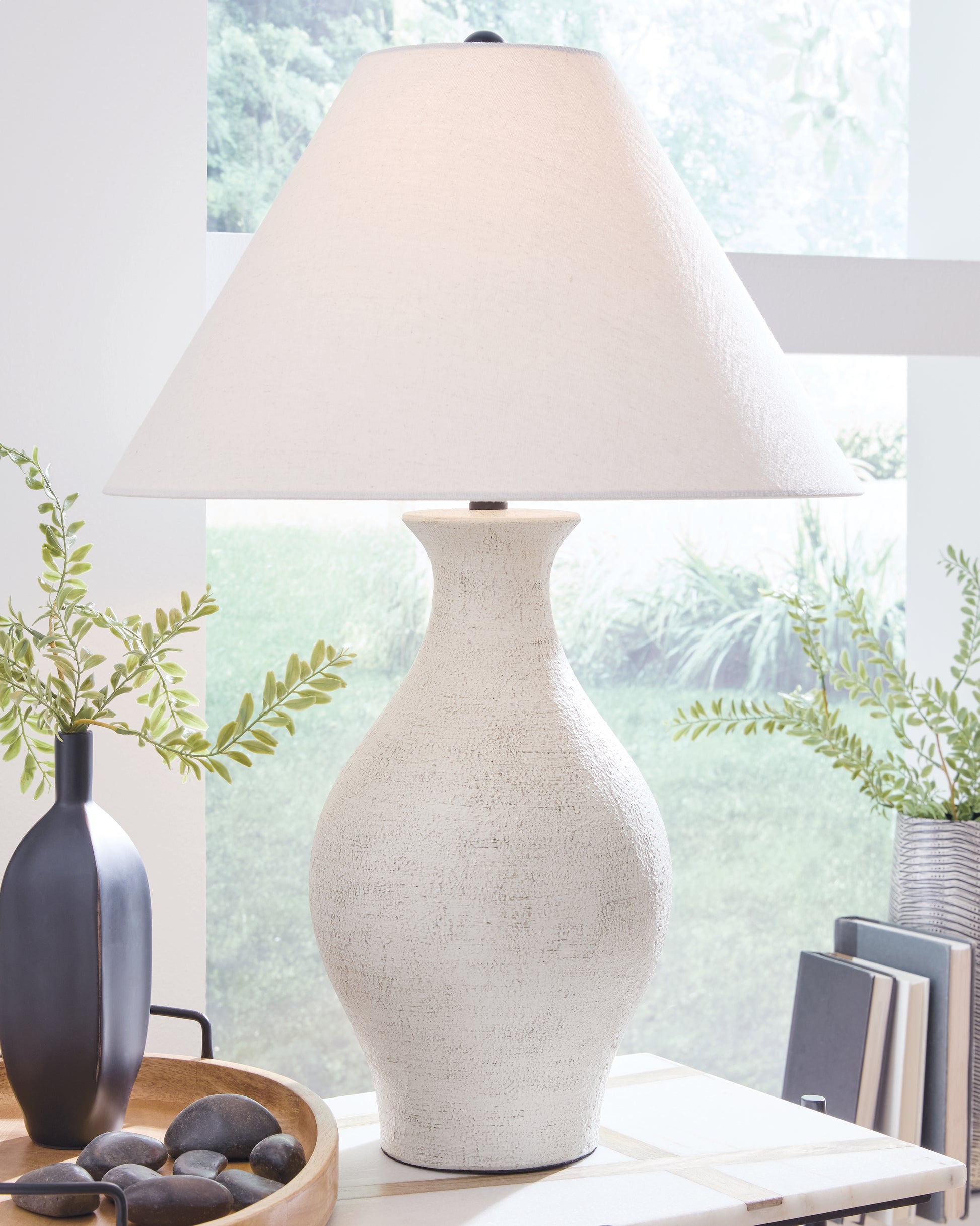 Ocala Furniture Outlet - Ashley Furniture - Ashbend Lighting - Ceramic Table Lamp (1/CN) - L100884