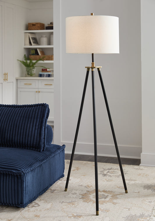 Ocala Furniture Outlet - Ashley Furniture - Cashner Lighting - Metal Floor Lamp (1/CN) / Black/Gold Finish - L206101
