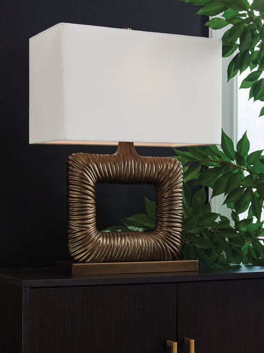 Ocala Furniture Outlet - Ashley Furniture - Garronby Lighting - Metal Table Lamp (1/CN) / Antique Brass Finish - L207604