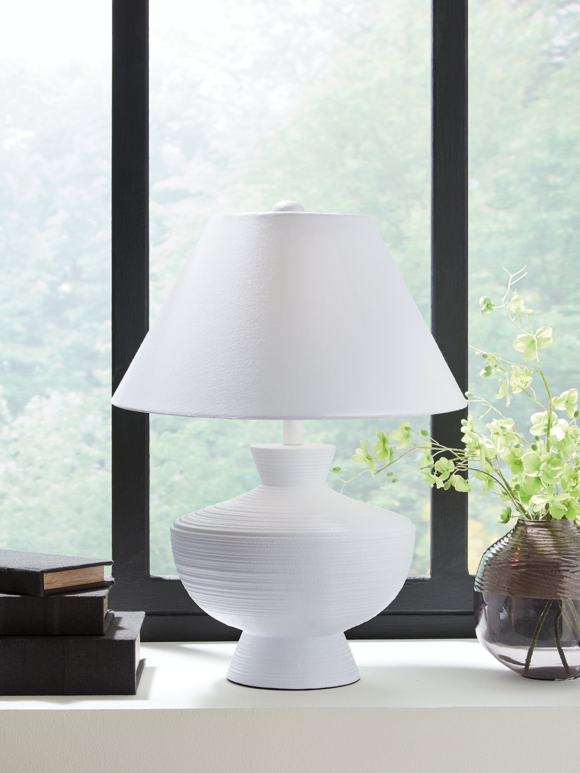 Ocala Furniture Outlet - Ashley Furniture - Harelwood Lighting - Poly Table Lamp (1/CN) / White - L235934