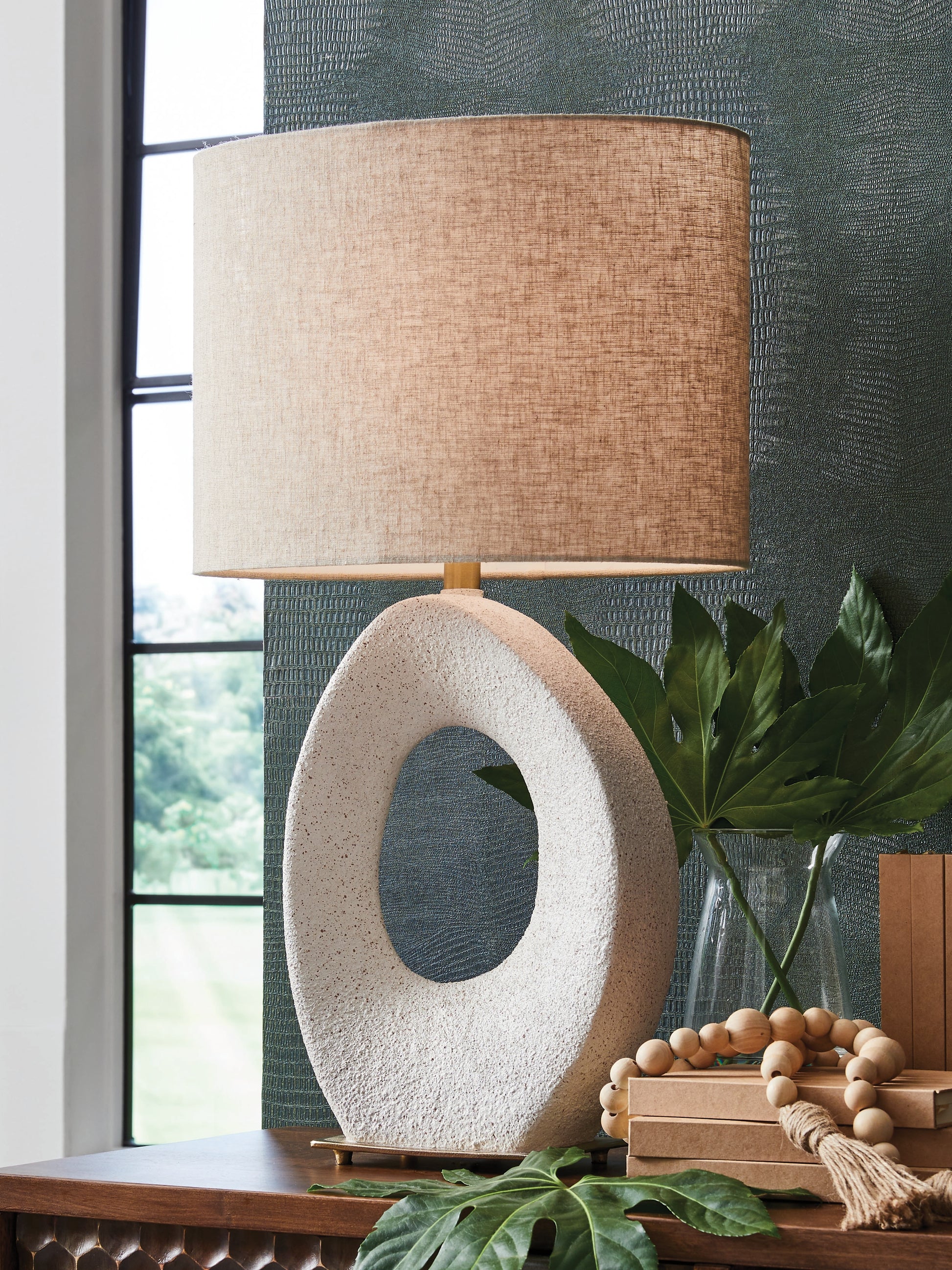 Ocala Furniture Outlet - Ashley Furniture - Trentlen Lighting - Paper Table Lamp (1/CN) / Cream/Gold Finish - L235984