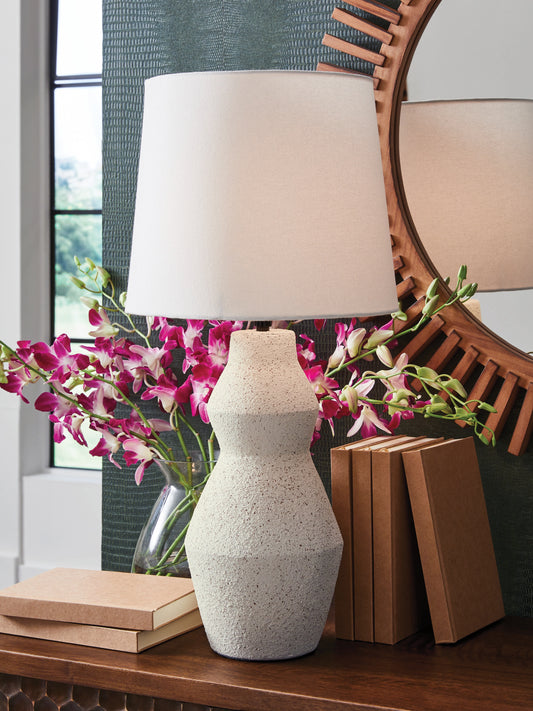 Ocala Furniture Outlet - Ashley Furniture - Dawthorne Lighting - Paper Table Lamp (1/CN) / Cream - L236034