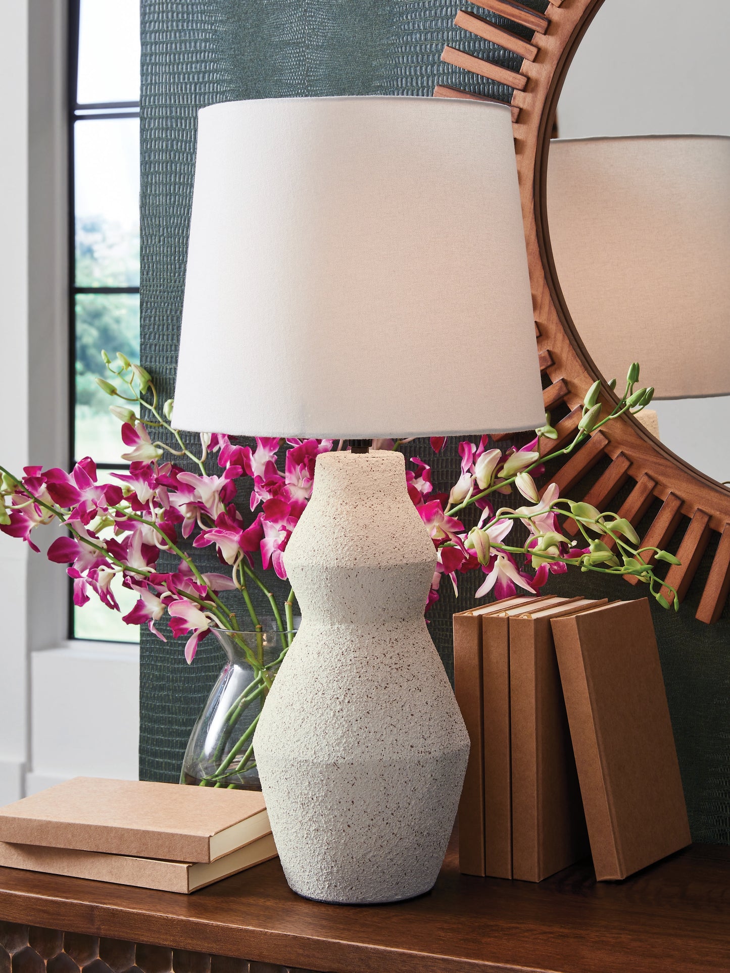 Ocala Furniture Outlet - Ashley Furniture - Dawthorne Lighting - Paper Table Lamp (1/CN) / Cream - L236034