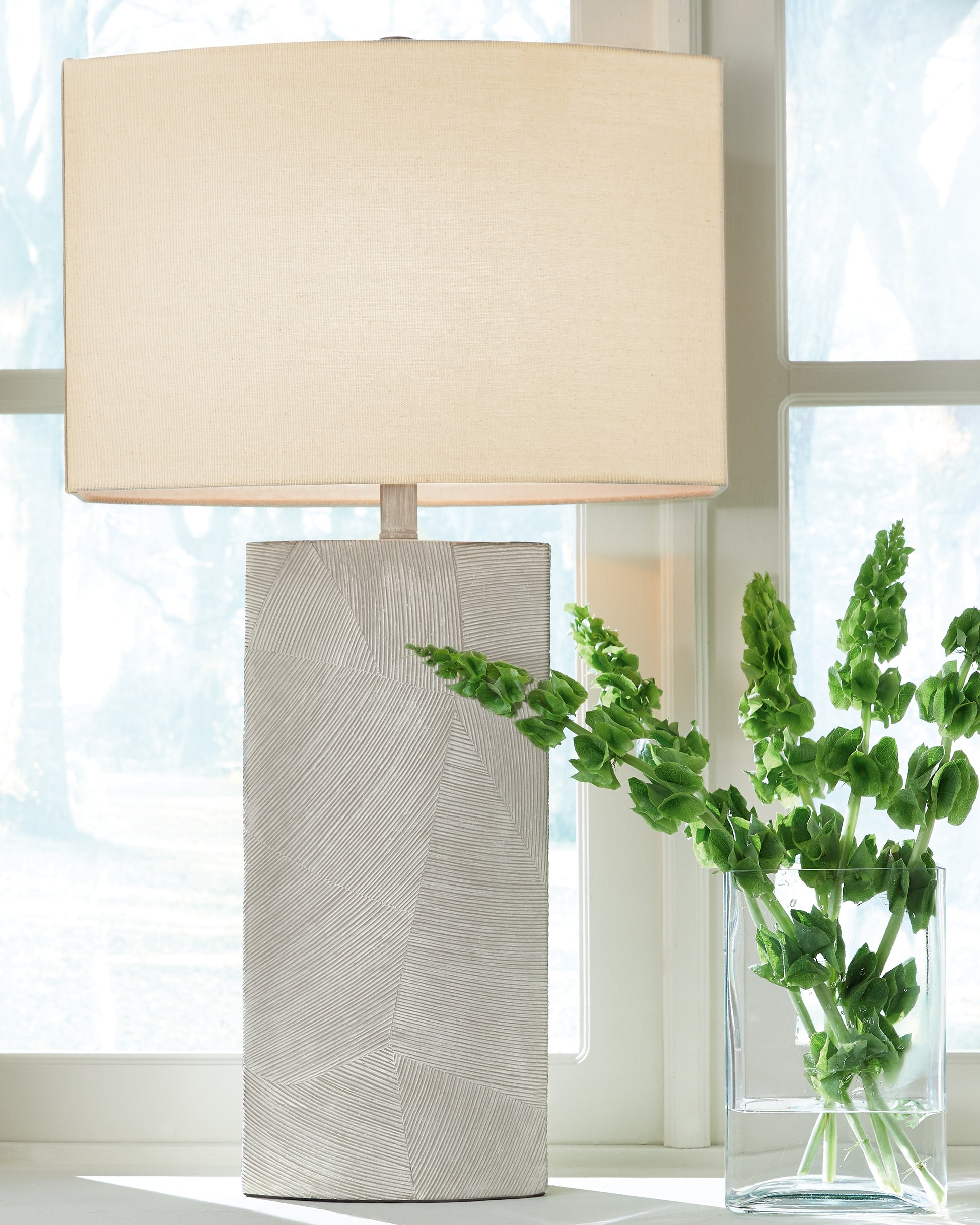 Ocala Furniture Outlet - Ashley Furniture - Bradard Lighting - Table Lamp (Set of 2) / Brown - L243264X2