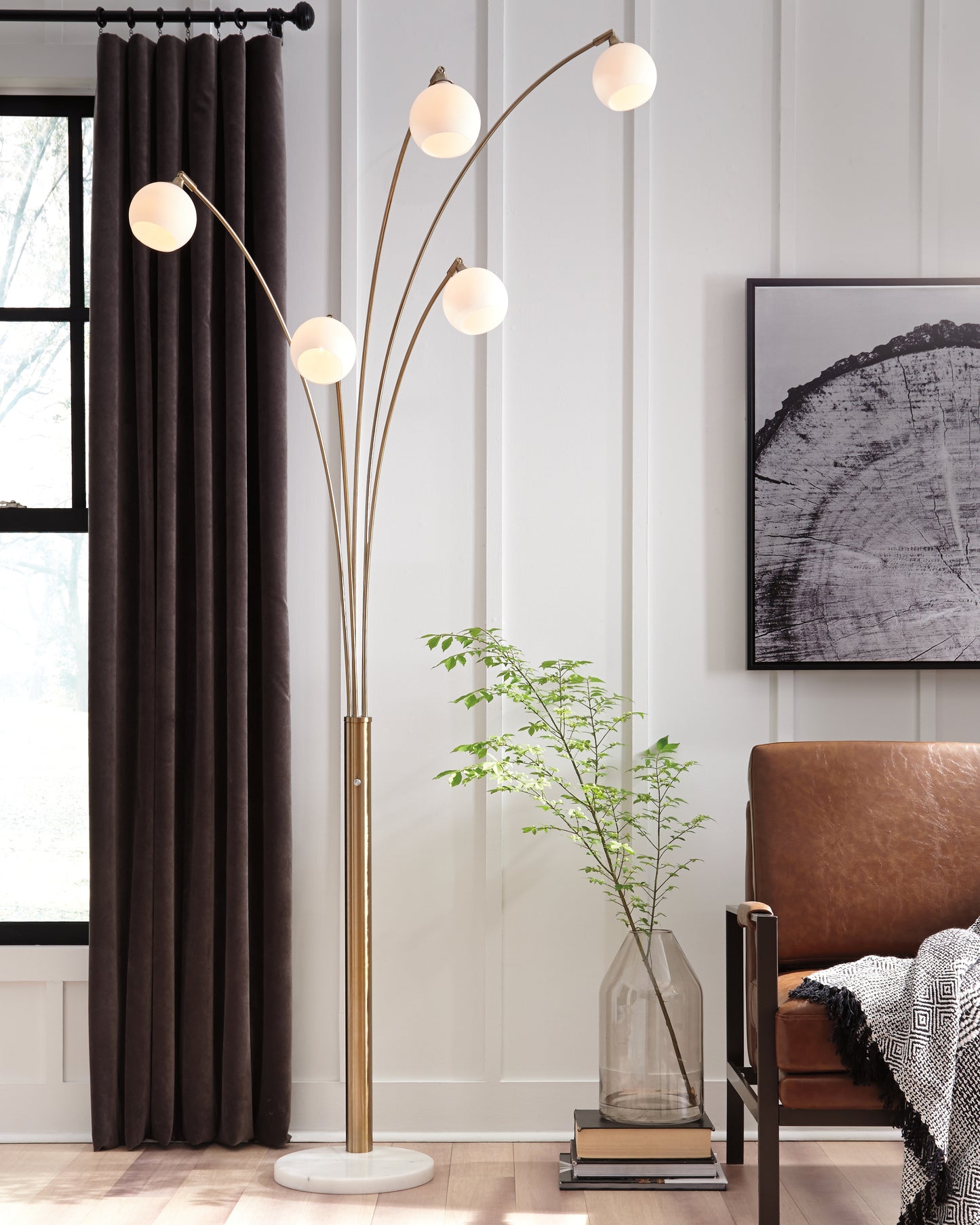 Ocala Furniture Outlet - Ashley Furniture - Taliya Lighting - Metal Arc Lamp (1/CN) / Champagne/White - L725119