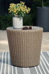 Swivel Lounge w/Cushion (Set of 2)