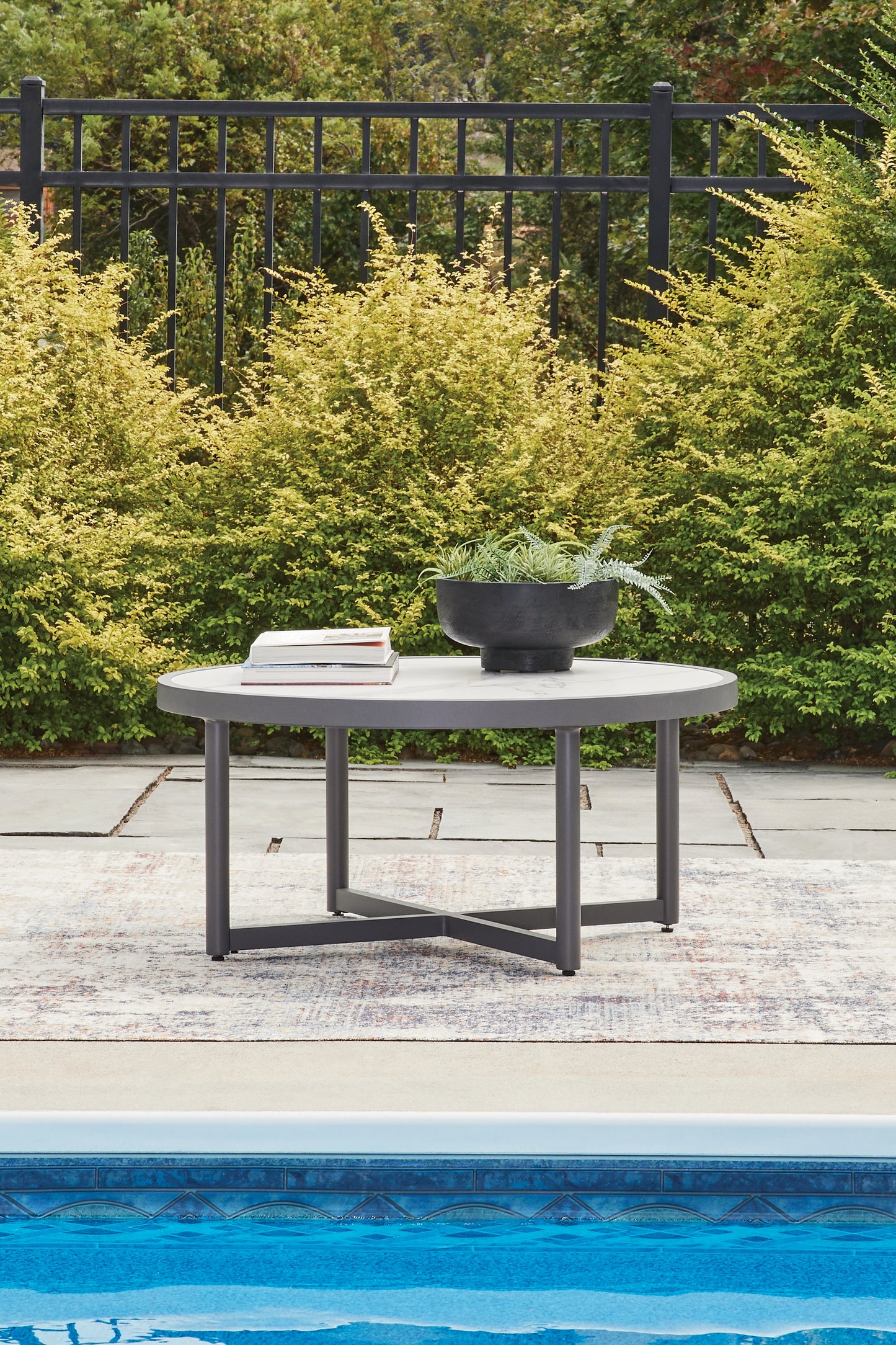 Ocala Furniture Outlet - Ashley Furniture - Ocean Beach Outdoor - Round Cocktail Table / Gray - PCP510-708