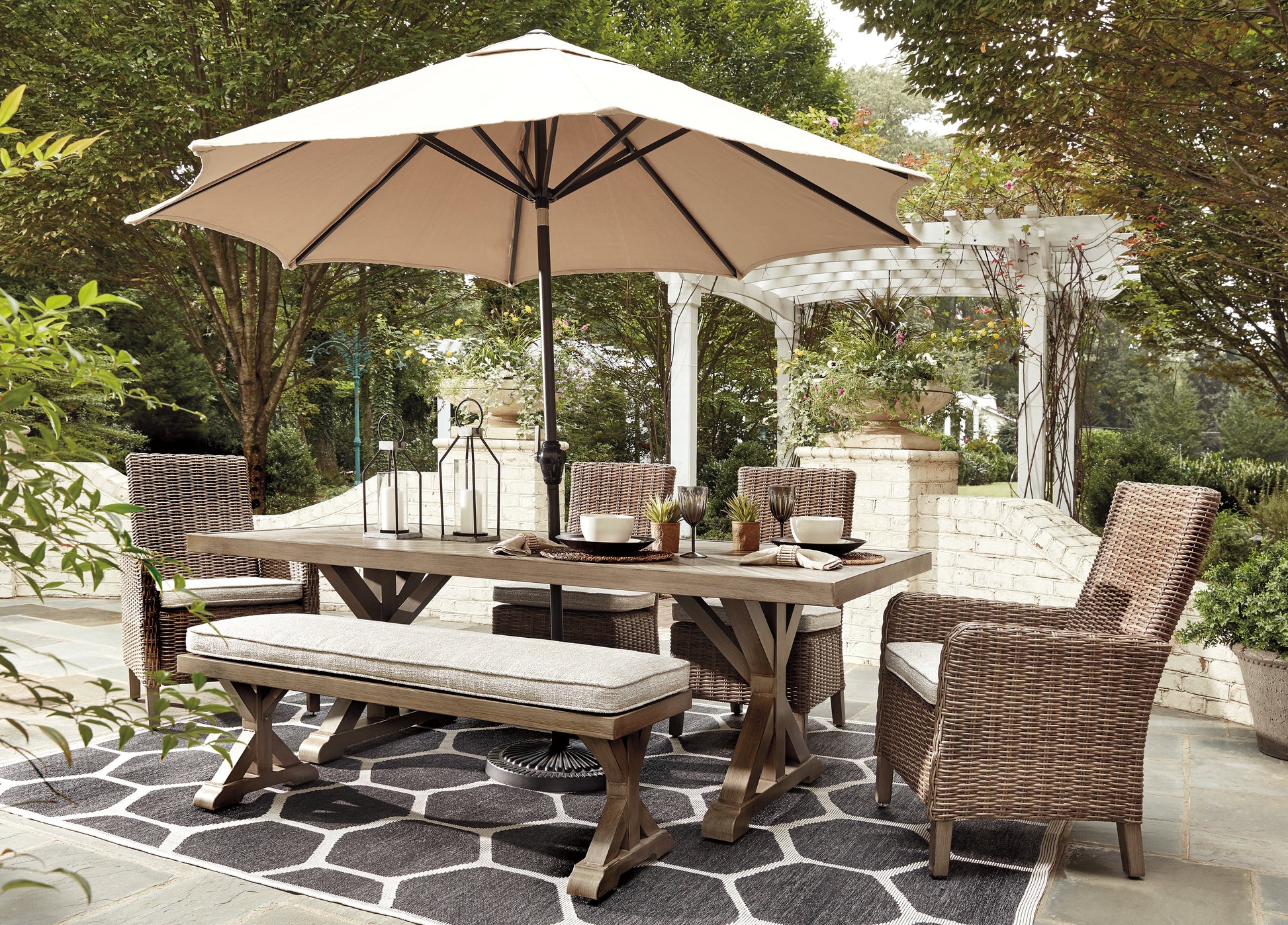 Ocala Furniture Outlet - Ashley Furniture - Beachcroft Outdoor - RECT Dining Table w/UMB OPT / Beige - P791-625