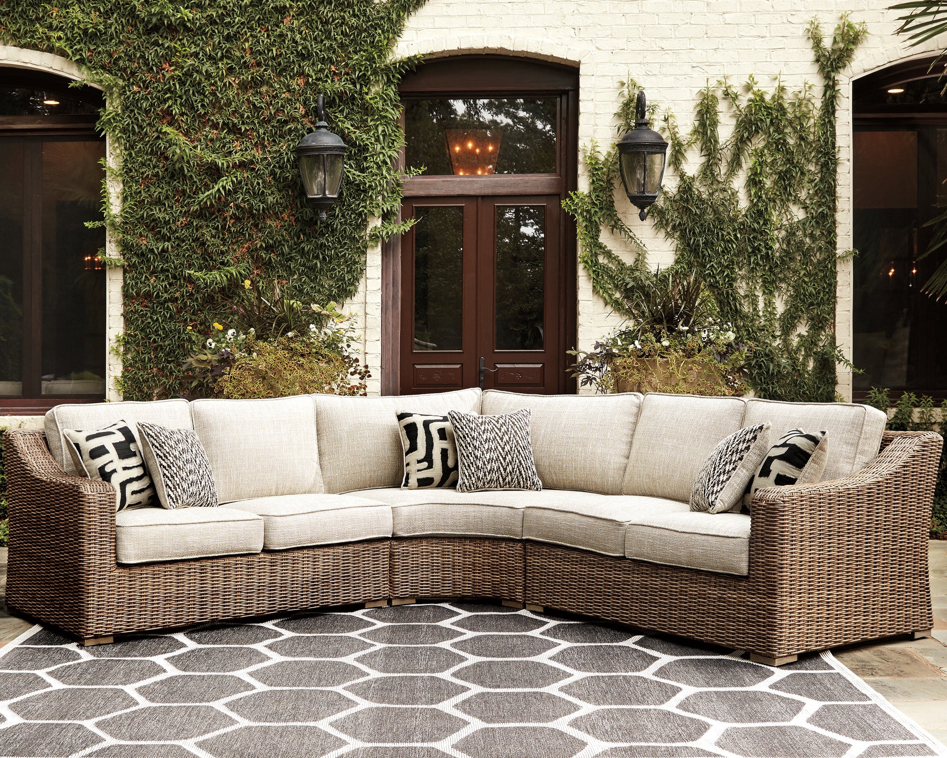 Ocala Furniture Outlet - Ashley Furniture - Beachcroft Outdoor - 3-Piece Outdoor Seating Set / Beige - P791P6