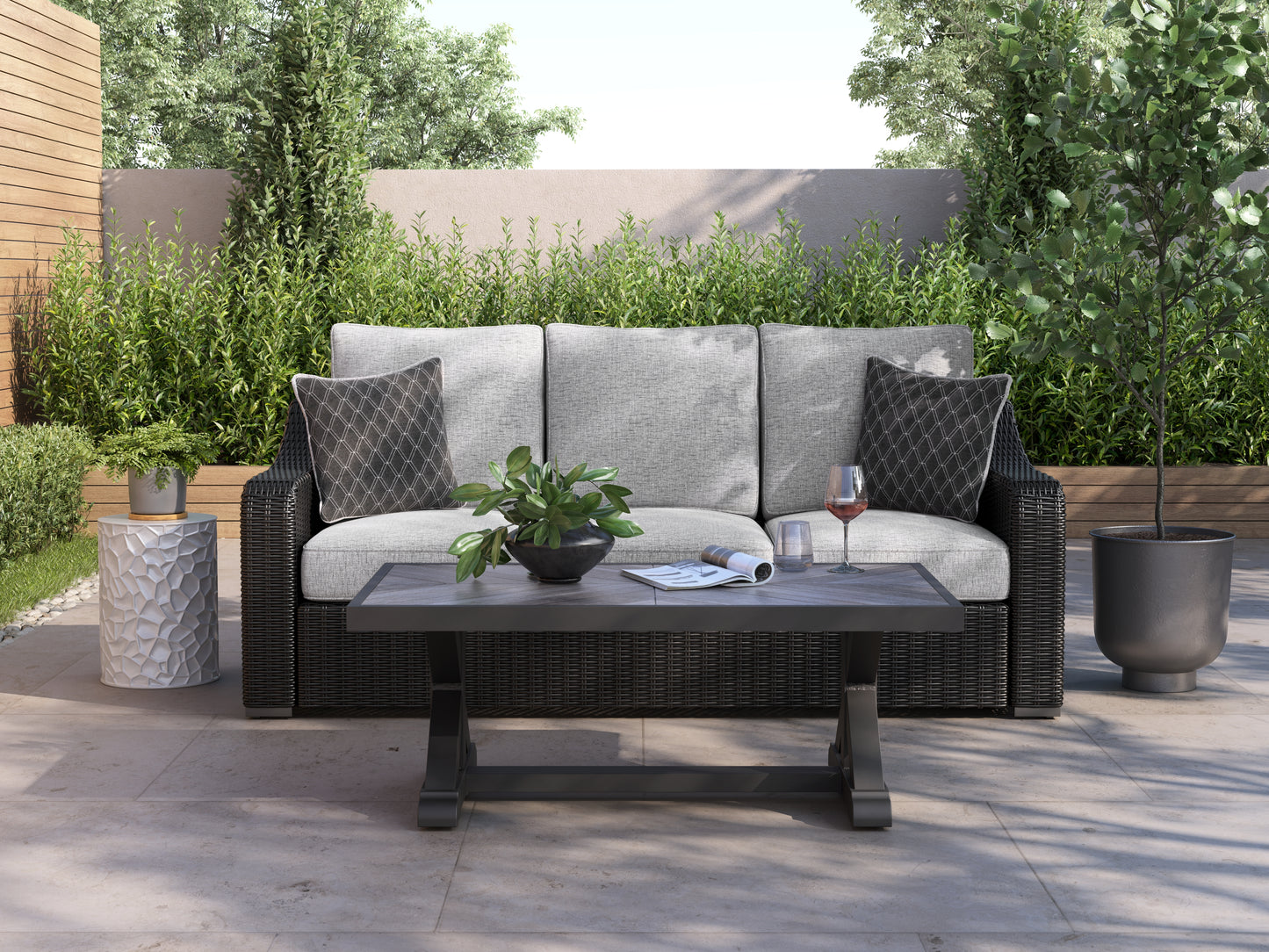 Ocala Furniture Outlet - Ashley Furniture - Beachcroft Outdoor - Sofa with Cushion / Black/Light Gray - P792-838