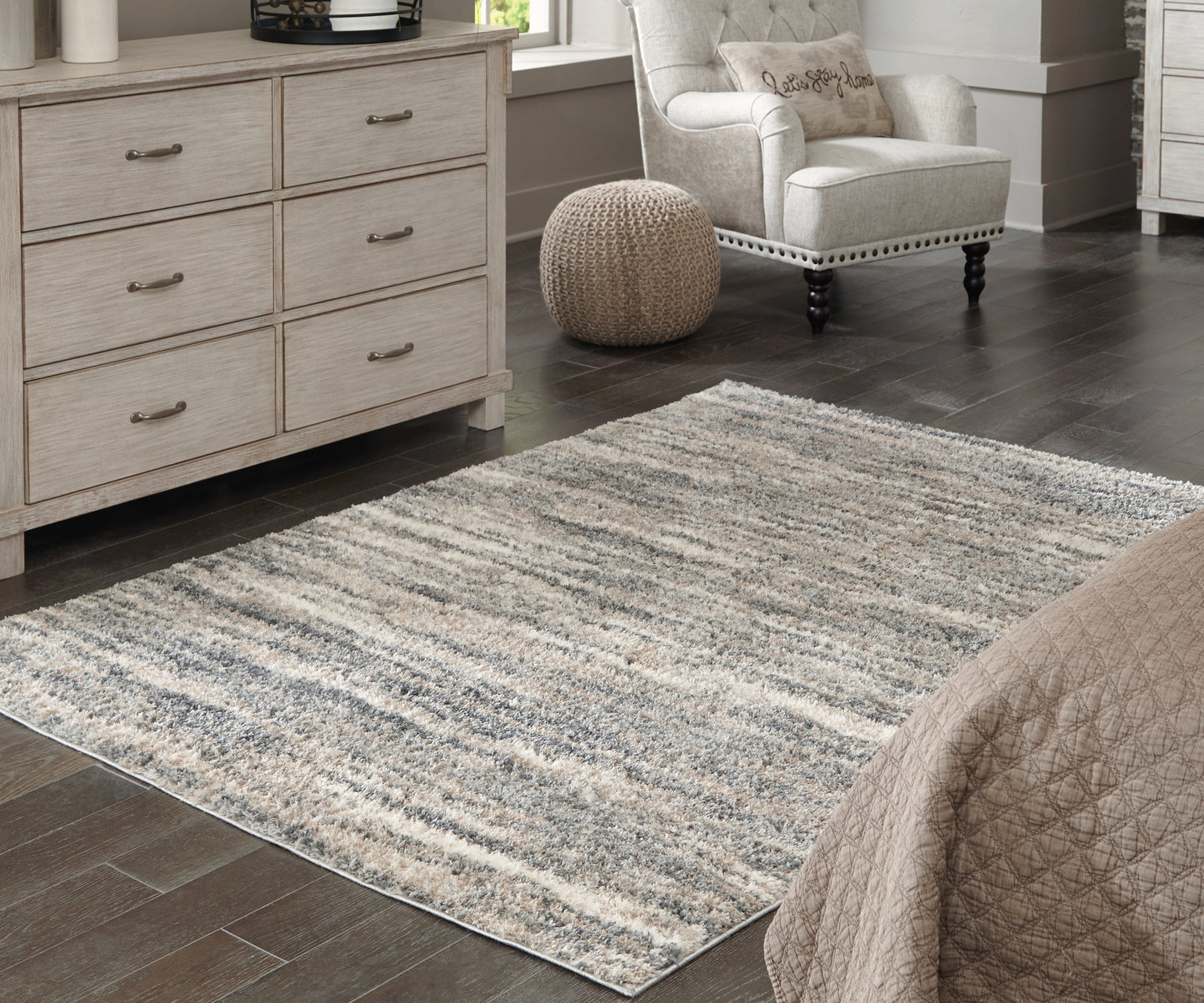 Ocala Furniture Outlet - Ashley Furniture - Gizela Rug - 7'10" x 10' Rug / Ivory/Beige/Gray - R404861