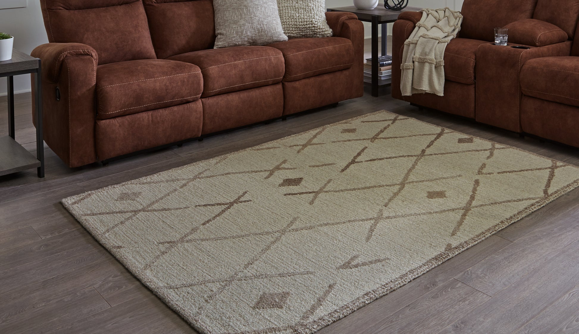Ocala Furniture Outlet - Ashley Furniture - Guyford Rug - 5' x 7' Rug / Beige/Brown - R406872