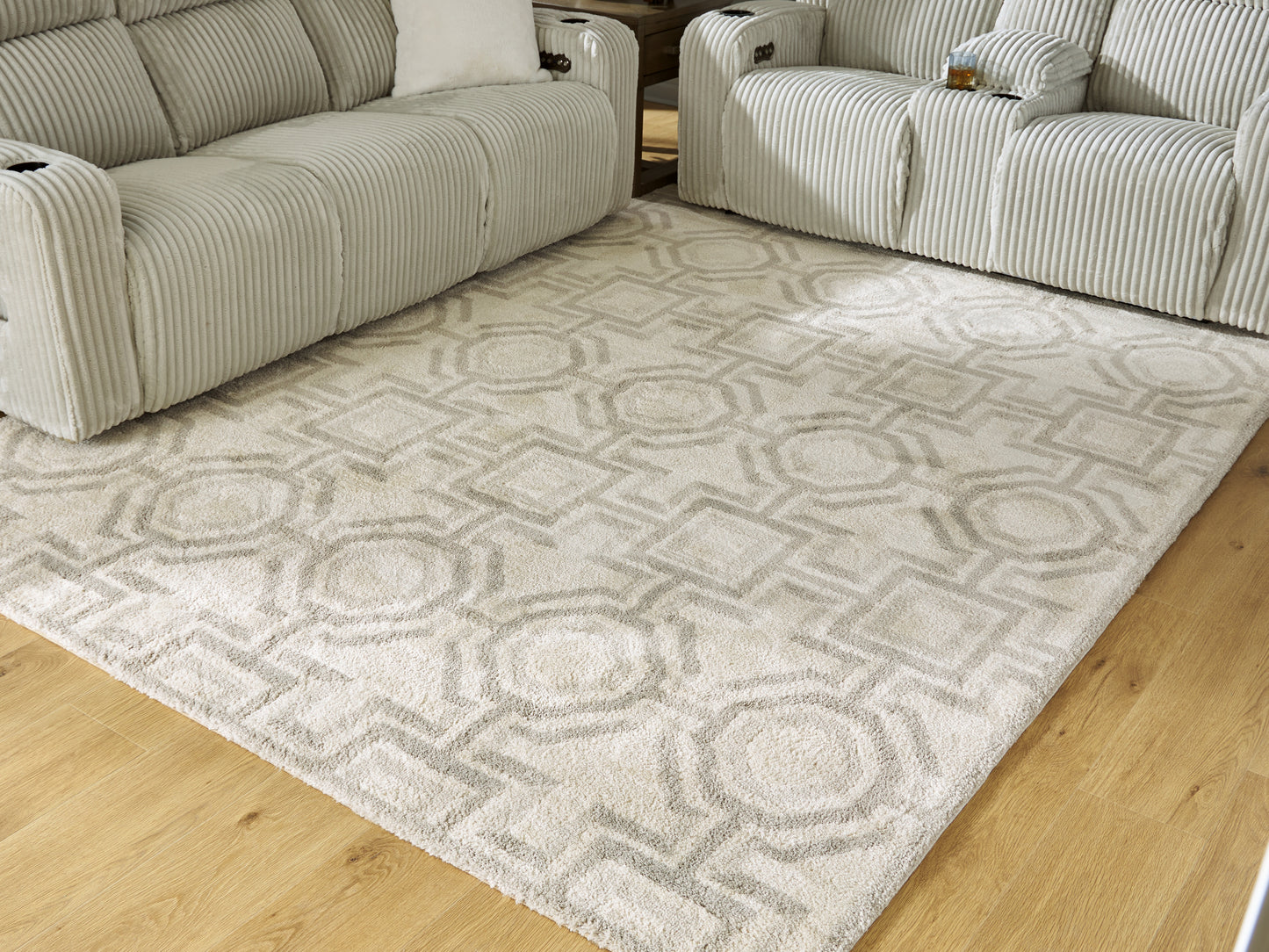 Ocala Furniture Outlet - Ashley Furniture - Maconville Rug - Large Rug / Ivory/Gray - R407321