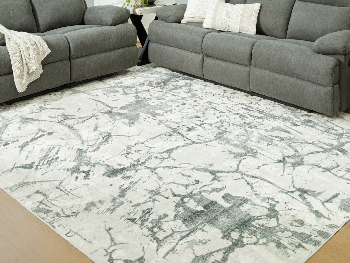 Ocala Furniture Outlet - Ashley Furniture - Tobinbury Rug - Washable 8' x 10' Area Rug / Gray - R407421