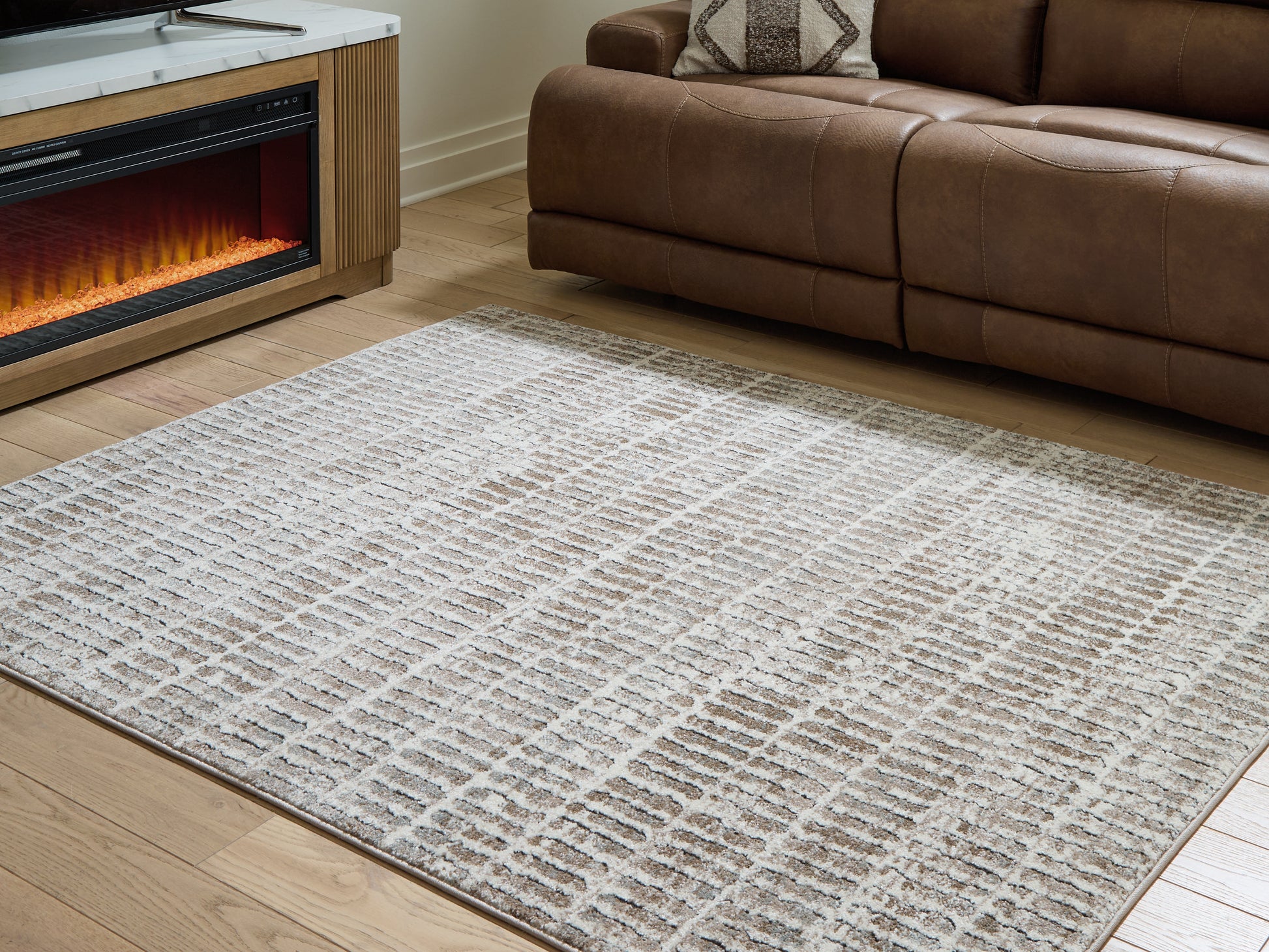 Ocala Furniture Outlet - Ashley Furniture - Fuadwick Rug - 7'10" x 10' Area Rug / Multi - R407691