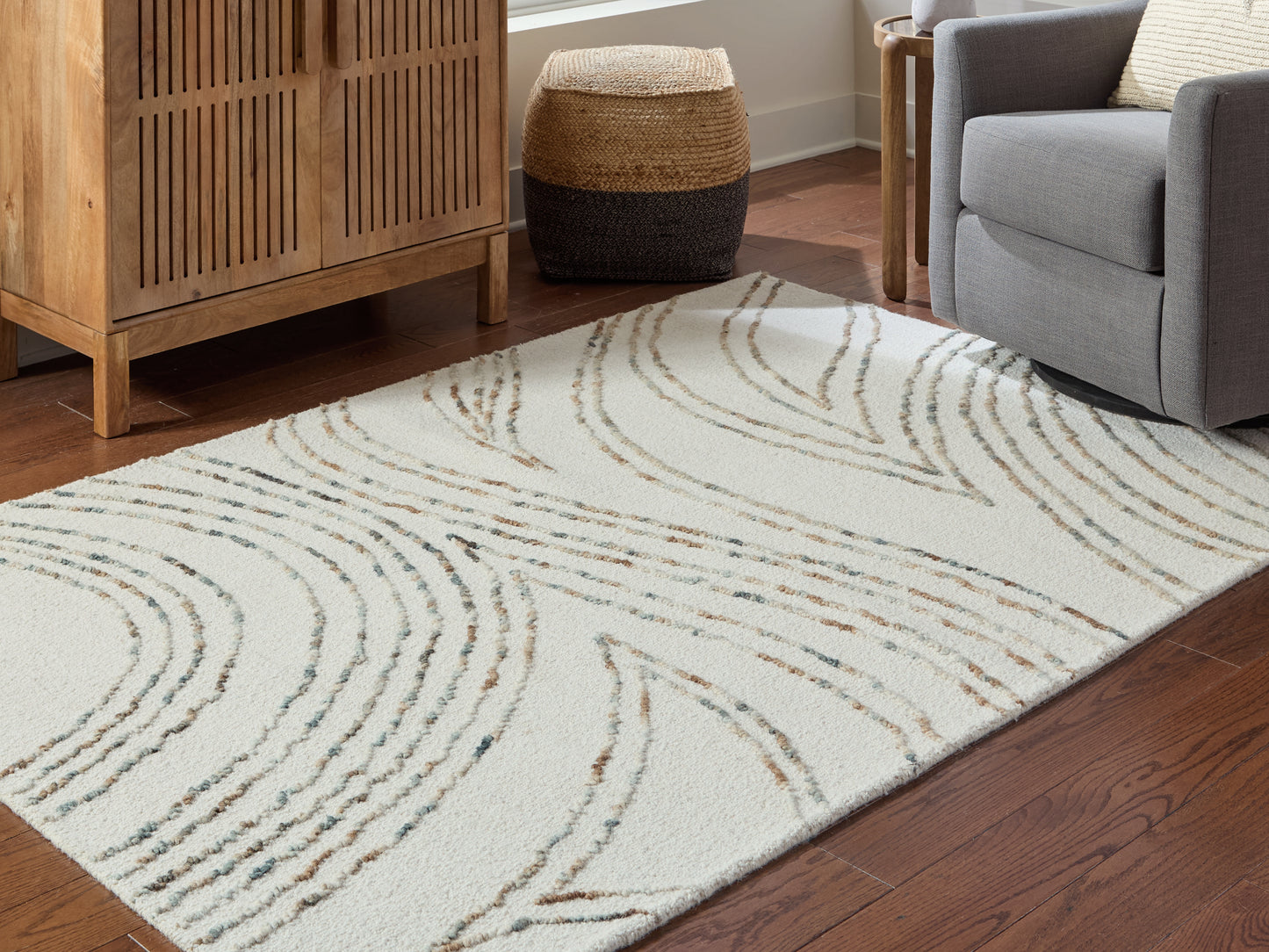 Ocala Furniture Outlet - Ashley Furniture - Deenbury Rug - 5' x 7' Area Rug / Ivory/Green/Brown - R407862