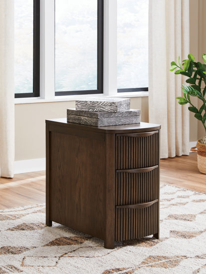 Ocala Furniture Outlet - Ashley Furniture - Camdill Chairside End Table - Chair Side End Table / Dark Brown - T208-217