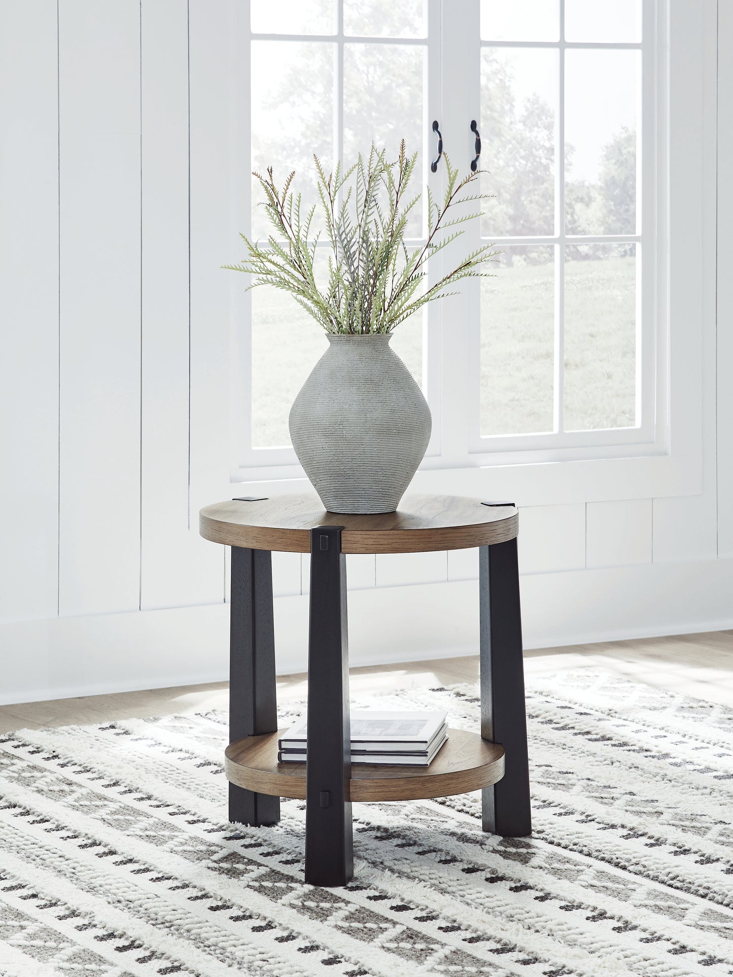 Ocala Furniture Outlet - Ashley Furniture - Ridgester End Table - Round End Table - T518-6