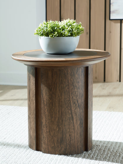 Ocala Furniture Outlet - Ashley Furniture - Dontayne End Table - Round End Table - T563-6