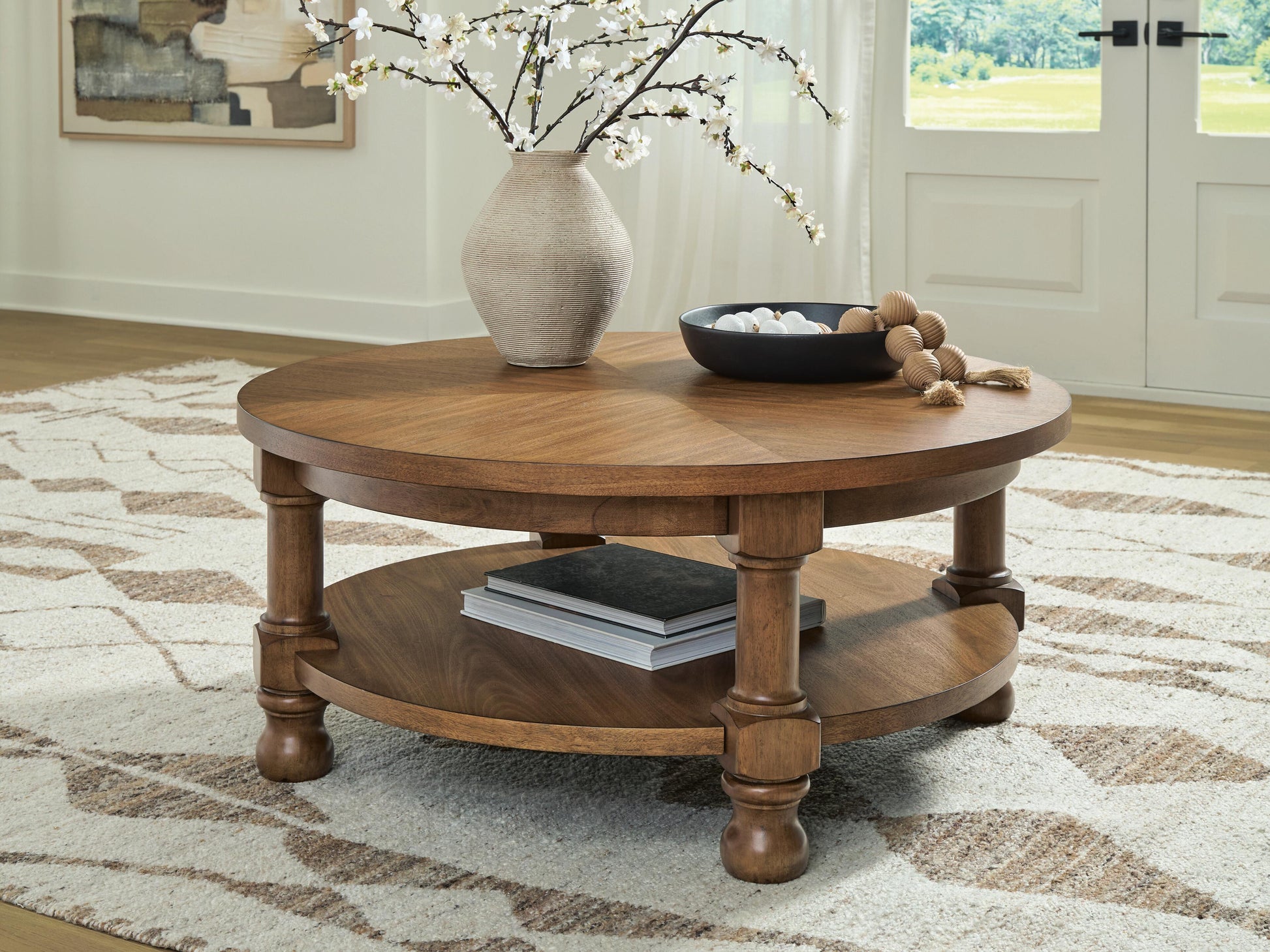 Ocala Furniture Outlet - Ashley Furniture - Chadworth Coffee Table - Round Cocktail Table - T614-8